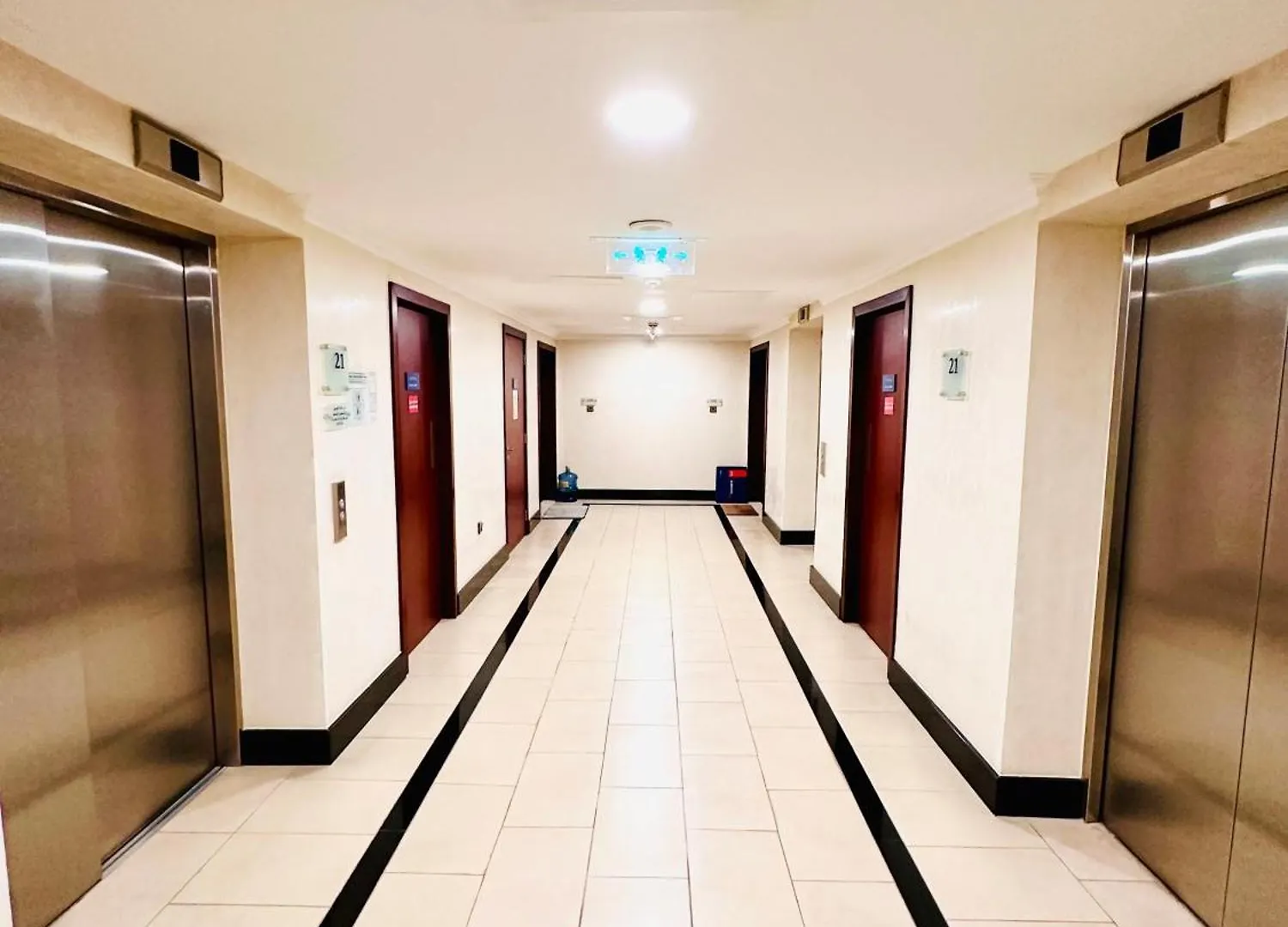 The Aero Hostel Дубай